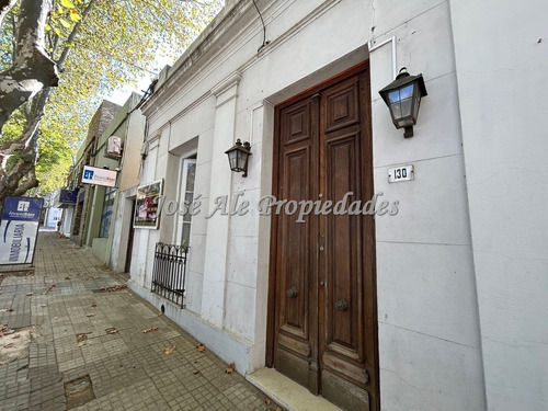 En Venta Casa De 3 Dormitorios Centrica, Colonia Del Sacramento