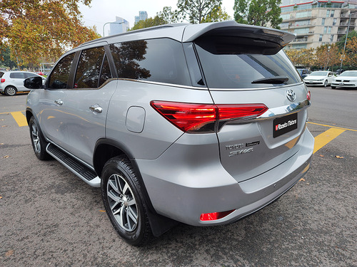 Imagen 4 de 20 de Toyota Sw4 2018 Srx 4x4 At 7 Asientos Hilux Abasto Motors