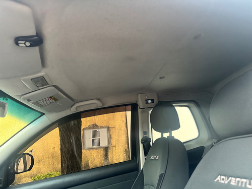 Fiat Strada 1.8 16v Adventure Cab. Dupla Flex 3p