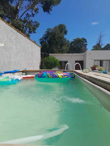 Atención!!! -preciosa - Promocion Invierno, (fin De Semana) 2 Noches $ 3.500. Completamente Equipada, Ofrece Serv/alarma, Wifi, (tv. Prepaga) Y Hermosa Estufa A Leña!