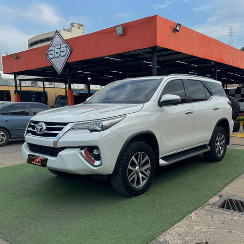 Toyota Fortuner Vx.r Limited V6