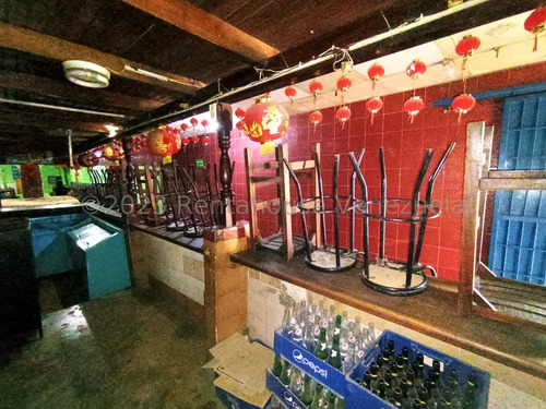Imagen 24 de 28 de Local Comecial Con Fondo De Comercio Dedicado Al Expendio De Bebidas Alcohólicas En Sus Envases Originales, Con Sellos Y Precintos Y Gastronomia Nacional E Internacional, Ubicado En Avenida Principal