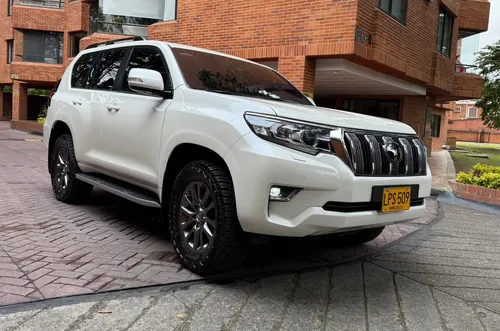 Toyota Vx 4.0 (2023)