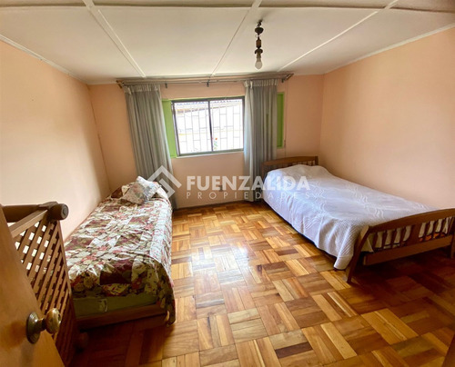 Casa En Venta En Estación Central A Pasos De Metro Las Rejas