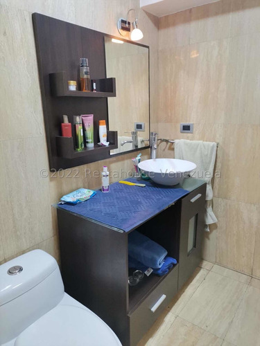 Imagen 21 de 28 de Apartamento En Venta Los Palos Grandes