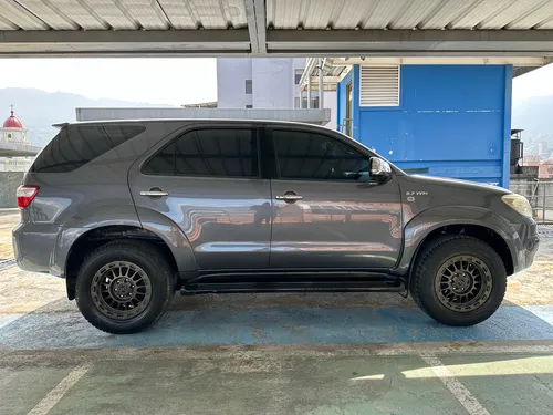 Toyota Fortuner 2.7l 4x2