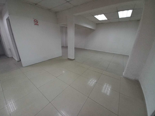 Hermoso Local Comercial (87818)