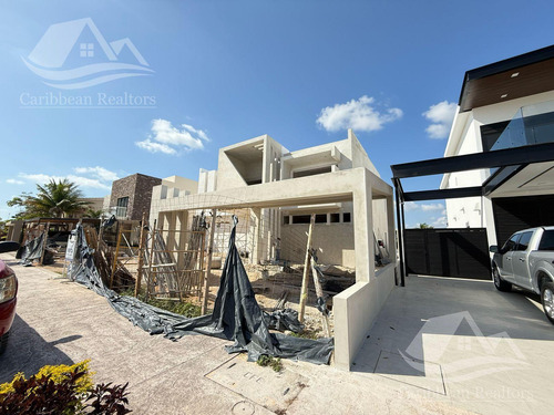 Casa En Venta En Lagos Del Sol Cancun