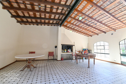 Casonaantigua De Estilo Refaccionada A Nuevo