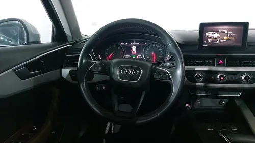 Audi A4 2.0 40 TFSI DYNAMIC DCT