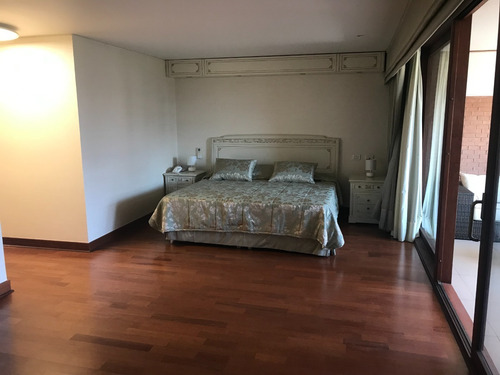 Imagen 16 de 30 de Lujoso Departamento Amoblado Las Condes