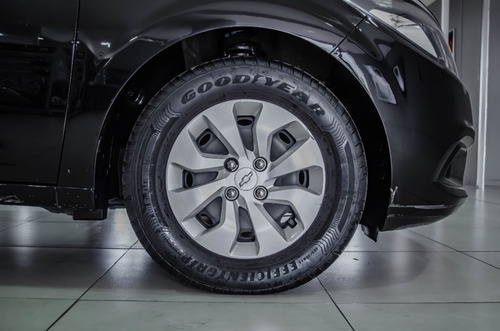 Imagen 24 de 25 de Chevrolet Onix Joy Black Edition 2019