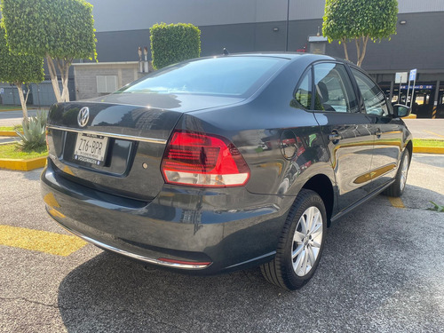 Volkswagen Vento 1.6 Confortline At