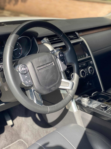 Imagen 10 de 12 de Land Rover Discovery 2017 3.0 Hse Sdv6