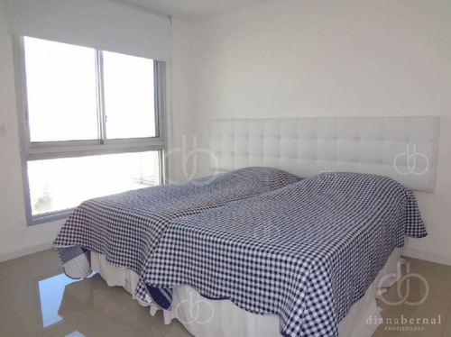 Imagen 13 de 27 de Apartamento En Brava, 3 Dormitorios