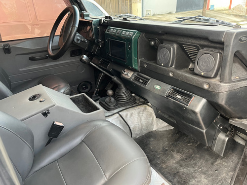 Land Rover Defender 2.5 90 Csw Turbo 3p