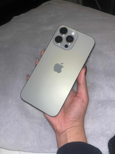 iPhone 15 Pro Max 256 Gb Usado