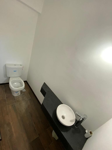 Imagen 14 de 16 de Venta De Hermoso Chalet Reciclado A Nuevo En Ituzaingo Norte