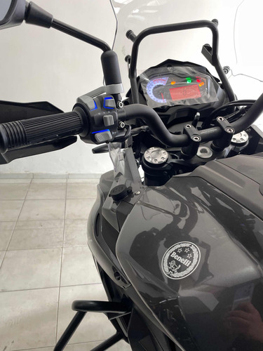Imagen 8 de 19 de Benelli Trk 502 2023