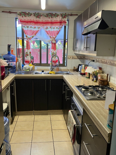 Vende Casa Comuna Maipu / Condominio / Excelente Plusvalia