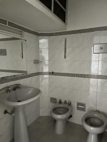 Imagen 2 de 7 de Aguada Apartamento Al Frente Dos Dormitorios, Lindo Balcón.oportunidad.