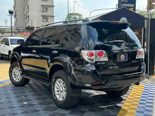 Toyota Fortuner Sr