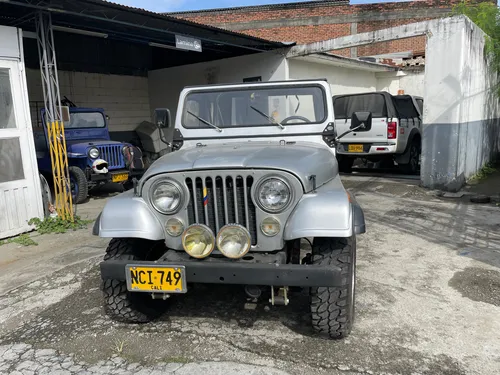 Jeep Willys Cj7. Evolución Del Todoterreno Con Más Tradición
