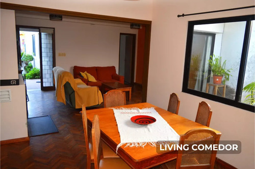 Casa En Venta De 4 Dormitorios C/ Cochera En Malvin