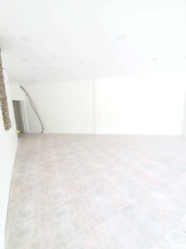 Imagen 13 de 14 de 138559 Liliana Trias 04140432833 Local Venta San Diego