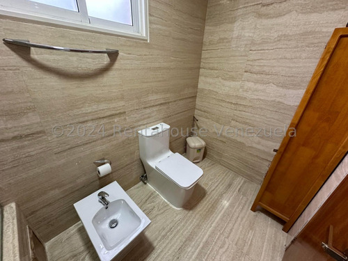 Apartamento En Alquiler, Lomas De La Alameda #25-951