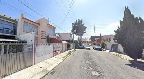 Casa En Venta En Valle Don Camilo, Toluca De Lerdo, Edo. Méx. (leer Descripción)