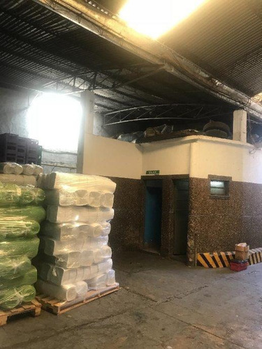 Imagen 5 de 8 de Galpon En Venta En Remedios De Escalada Oeste