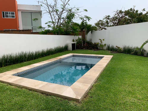 Residencia En Venta En Punta Tiburón Marina & Golf En La Riviera Veracruzana, 4 Recámaras Cada Una Con Baño, Alberca, Cuarto De Servicio
