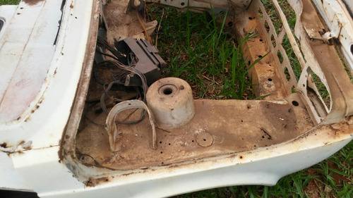 Fiat 147 Pick Up Carroceria Completa Mas Sem Mecanica Latari