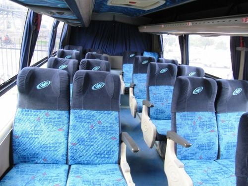 Autobus Daihatsu Super Delta V126