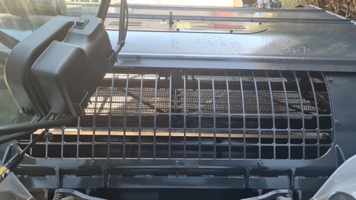 Trator Limpa Praia, Bobcat, Mod. T590, Para Locação Imediata