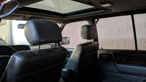 Imagen 7 de 16 de Isuzu Trooper Ls 2001 3.1 Td 7 Asientos