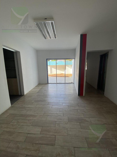 Imagen 16 de 22 de Casa O Edificio Comercial Ideal Para Oficinas En Colonia México A Una Cuadra De Paseo Montejo