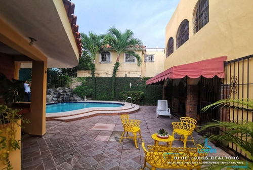 Imagen 12 de 14 de Casa De 3 Niveles Con Piscina Corales Del Sur Santo Domingo