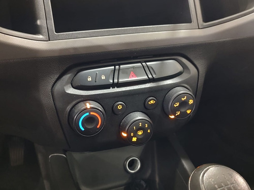 Imagem 5 de 20 de Chevrolet Onix 1.0 Mpfi Joy 8v 2018