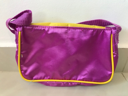 Cartera Bella Disney Con Cierre Y Boton Con Detalle