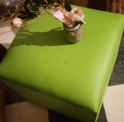 Cubo De Color Verde Flúor, Habitación Adolescente, Encuerina