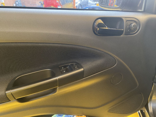 Imagen 12 de 20 de Volkswagen Voyage Comfortline