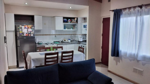 Imagen 2 de 15 de Departamento En Venta 2 Ambientes En Berazategui