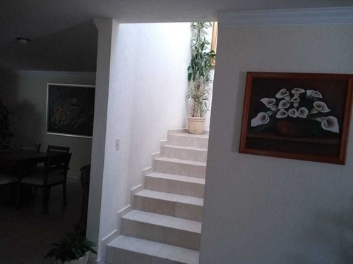 Jm/ Casa Con Grandes Espacios En Tejeda