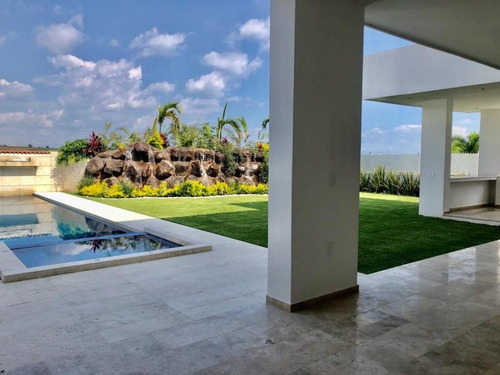 Imagen 3 de 12 de Casa Sola En Venta Lomas De Cocoyoc