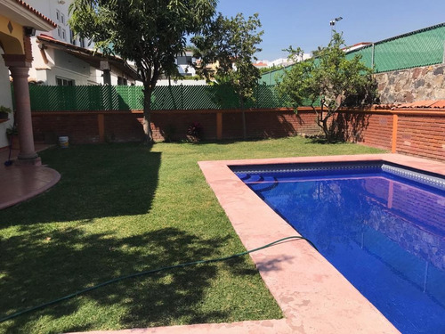 Se Vende Casa En Excelente Estado En Lomas De Cocoyoc