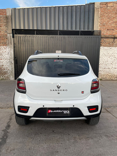 Renault Sandero Stepway 1.6 Privilege 105cv