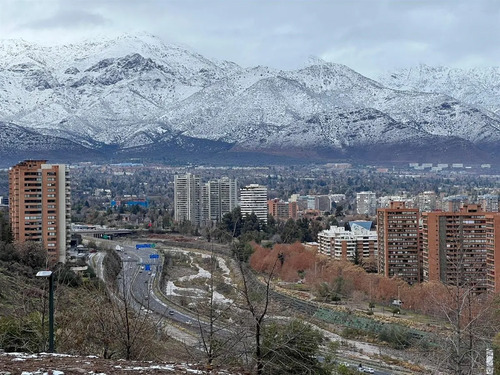 Sitio Via Aurora, Gran Vista A Santiago