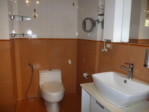Imagen 2 de 14 de Ramiro E. Ruiz Vende Townhouse En Loma Linda Mls #22-8926